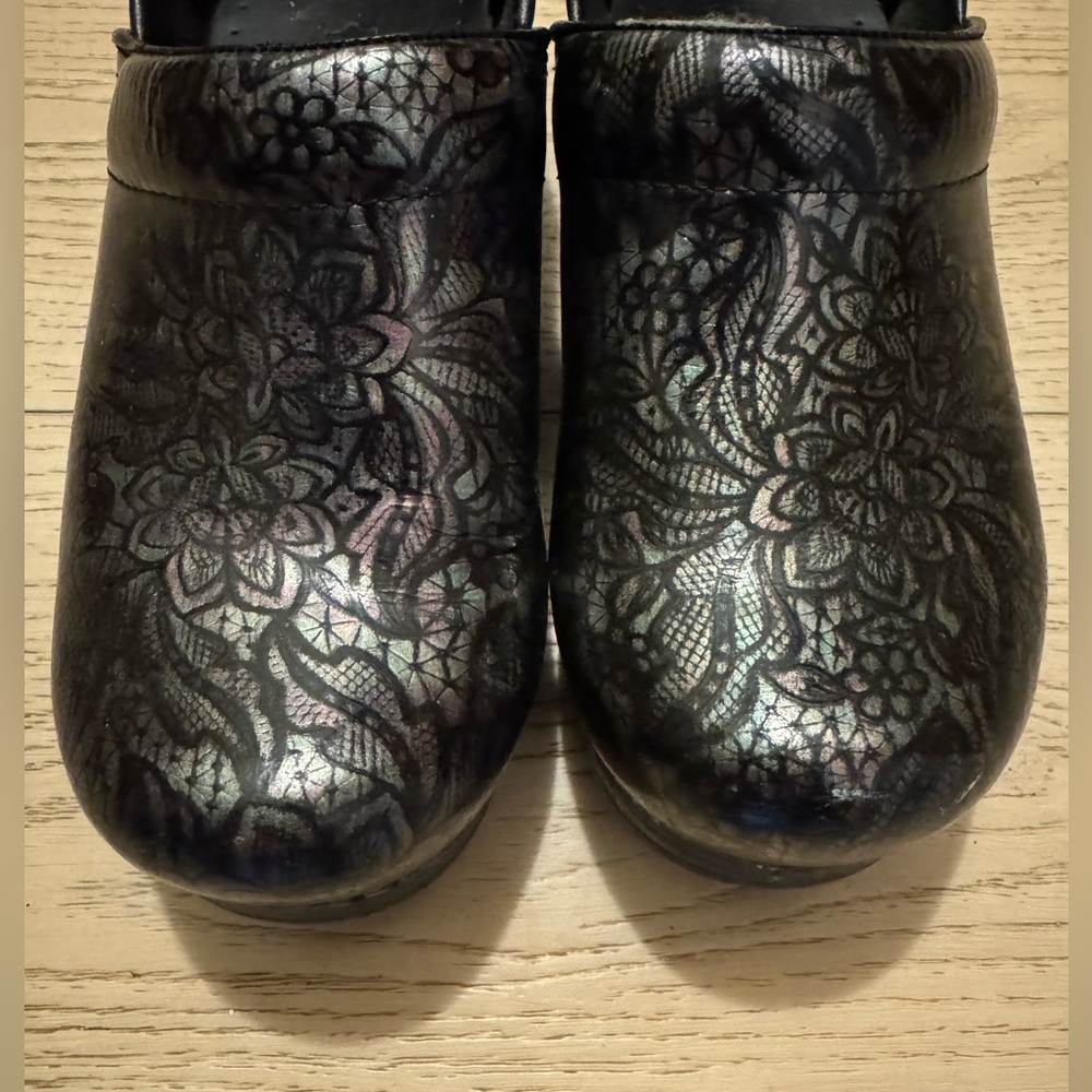 Dansko Metallic Floral Clogs RARE Colorway - Picture 2 of 4
